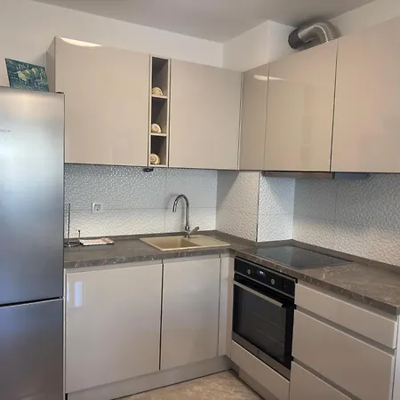 Nikolina * スプリト