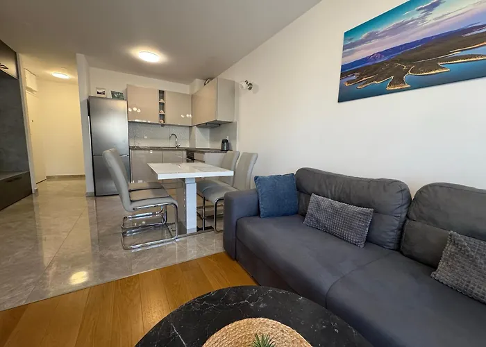 Nikolina Apartment Split